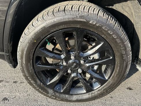 Used 2020 Jeep Grand Cherokee Altitude image 47