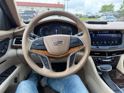 Used 2018 Cadillac CT6 Platinum AWD/4WD image 16