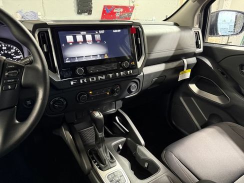 New 2026 Nissan Frontier SV w/ Tow Package AWD/4WD image 21