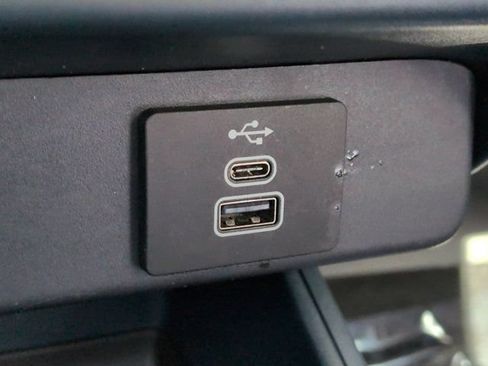 Used 2025 Ford Maverick Lobo AWD/4WD image 20