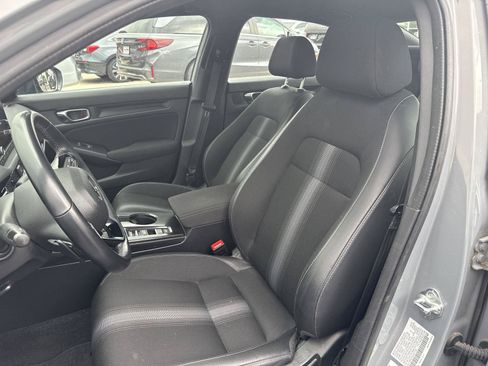 Used 2025 Honda Civic Sport image 9