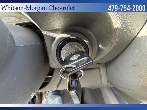 Used 2019 Nissan Frontier SV image 19