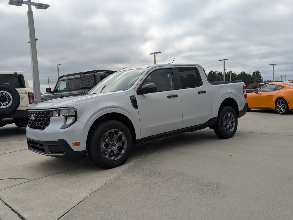 New 2026 Ford Maverick XLT w/ Equipment Group 301A AWD/4WD image 7