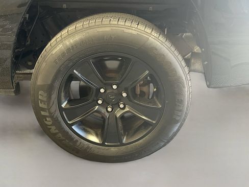 Used 2021 RAM 1500 Big Horn AWD/4WD image 29