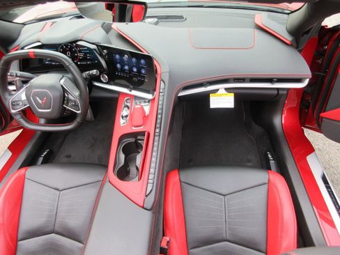 Used 2023 Chevrolet Corvette Stingray Preferred Conv w/ 2LT image 17