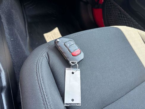 Used 2021 Jeep Gladiator Sport image 21