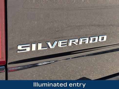 Used 2023 Chevrolet Silverado 1500 Custom AWD/4WD image 33