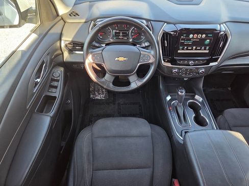 Used 2018 Chevrolet Traverse LT image 9
