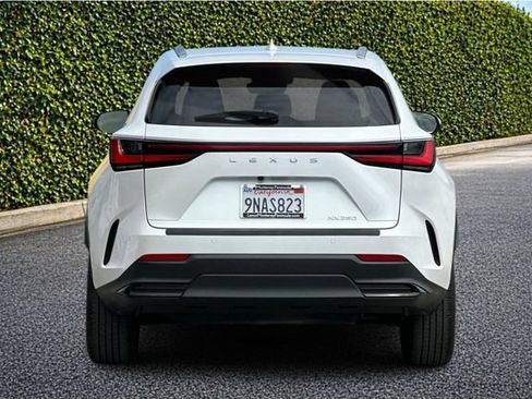 Used 2025 Lexus NX 250 FWD w/ Accessory Package (2T) image 5