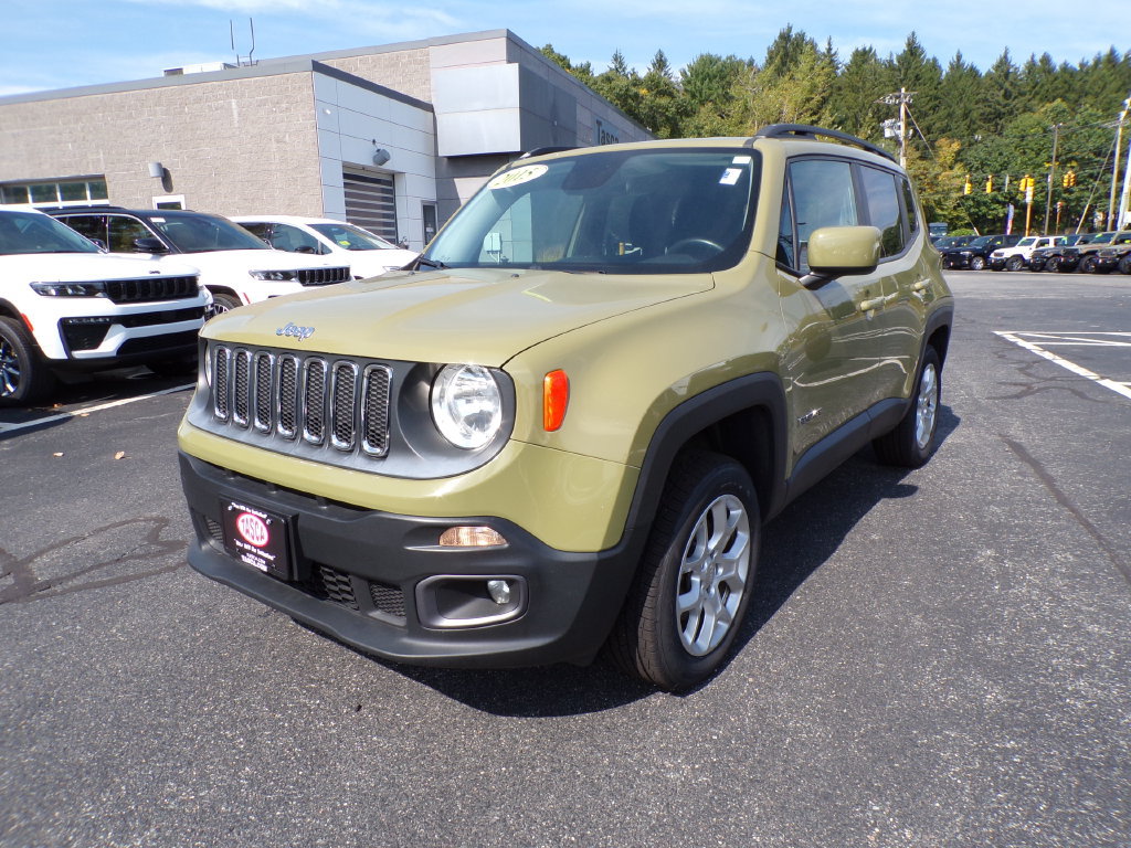 Used 2015 Jeep Renegade Latitude w/ Popular Equipment Group AWD/4WD image 2