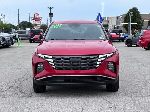 Used 2023 Hyundai Tucson SE AWD/4WD image 2