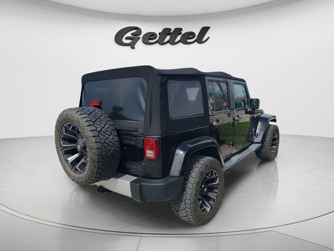 Used 2014 Jeep Wrangler Unlimited Sahara AWD/4WD image 3