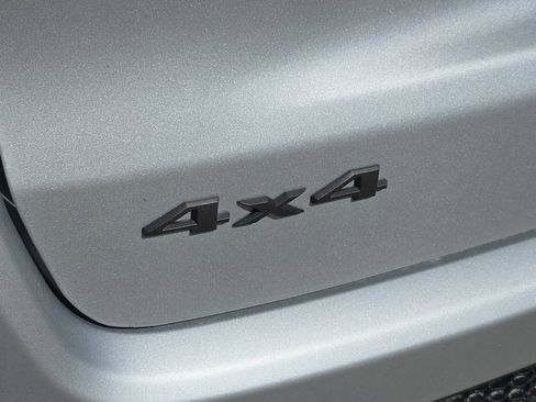 New 2026 Jeep Compass Latitude image 4