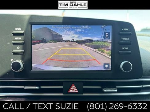 Used 2022 Hyundai Elantra SEL w/ Preferred Accessory Package FWD image 13