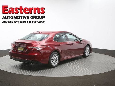 Used 2019 Toyota Camry LE FWD image 38