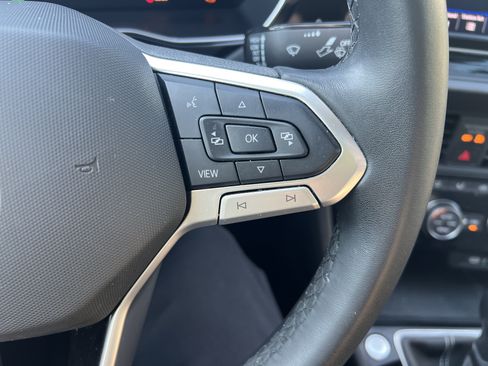 Used 2024 Volkswagen Jetta SE FWD image 17