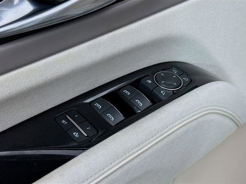 Used 2022 Cadillac Escalade ESV Sport Platinum w/ Heavy-Duty Trailer Package image 21