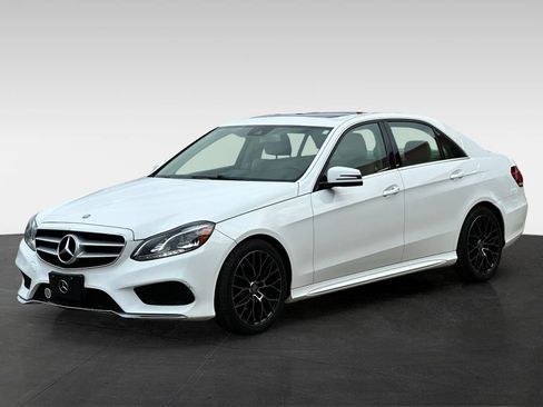 Used 2014 Mercedes-Benz E 350 4MATIC Sedan image 3