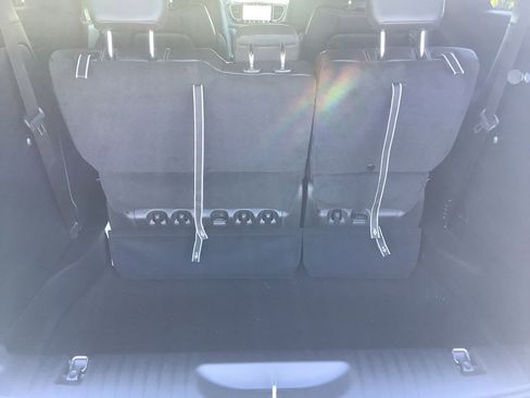 New 2026 Chrysler Pacifica Select image 11