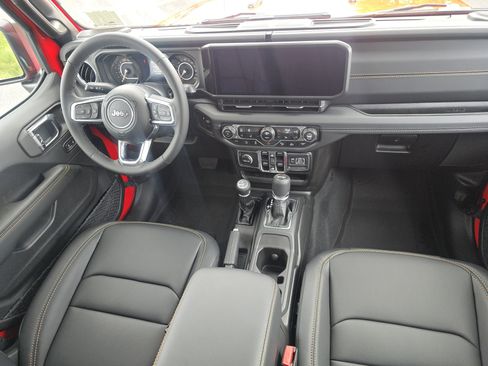 New 2025 Jeep Wrangler Sahara image 23