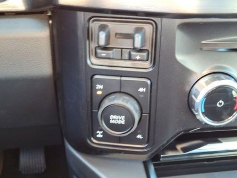 New 2026 Ford F250 Lariat w/ Lariat Premium Package image 19