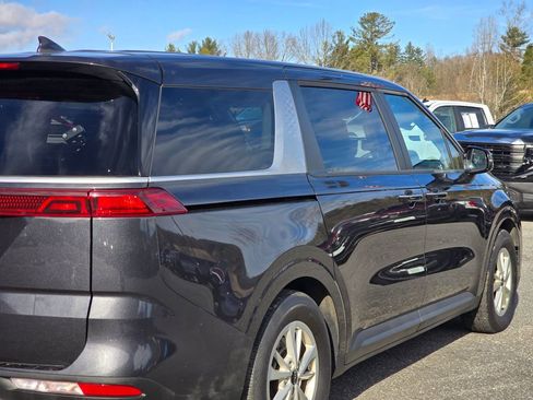 Used 2024 Kia Carnival LX image 50