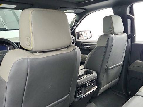 Used 2025 Chevrolet Silverado 1500 ZR2 w/ Technology Package AWD/4WD image 24
