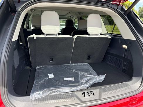 New 2025 Lincoln Aviator Reserve w/ Luxury Package image 11