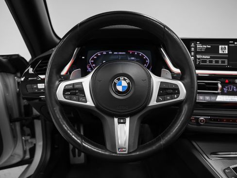 Used 2022 BMW Z4 M40i w/ Premium Package image 42