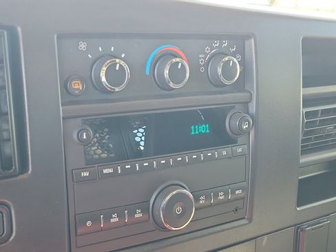 Used 2024 Chevrolet Express 2500 w/ Driver Convenience Package image 31