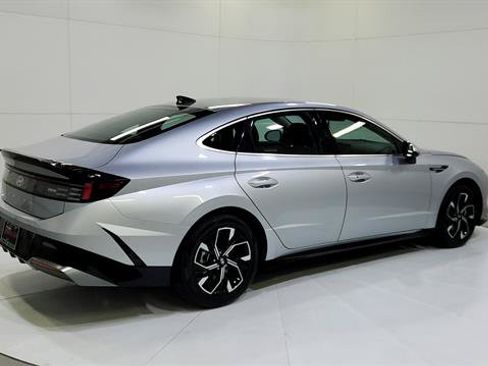 Used 2024 Hyundai Sonata SEL FWD image 8