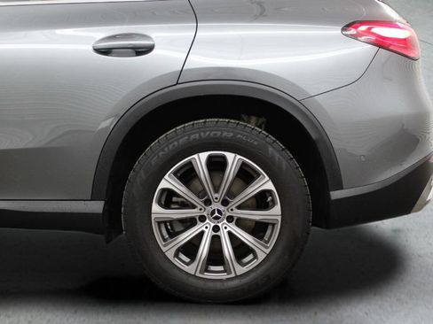Used 2023 Mercedes-Benz GLC 300 image 8
