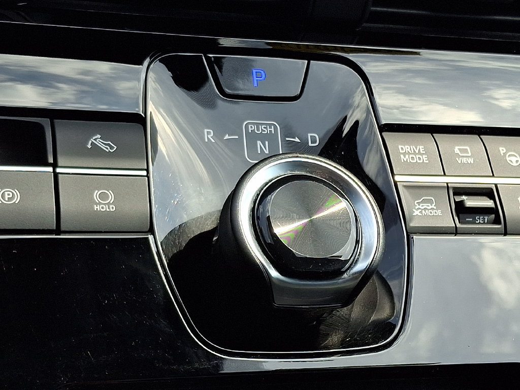 Certified 2024 Subaru Solterra AWD/4WD image 17