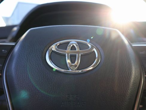 Used 2024 Toyota Camry SE image 26