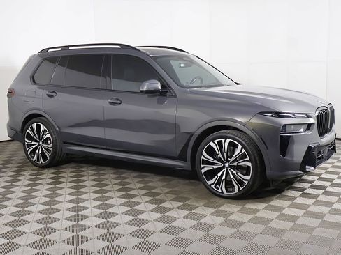Used 2023 BMW X7 xDrive40i w/ Executive Package AWD/4WD image 19