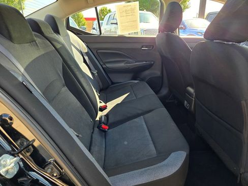 Used 2023 Nissan Versa SV image 13