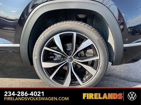 New 2026 Volkswagen Atlas Cross Sport SEL Premium R-Line image 19