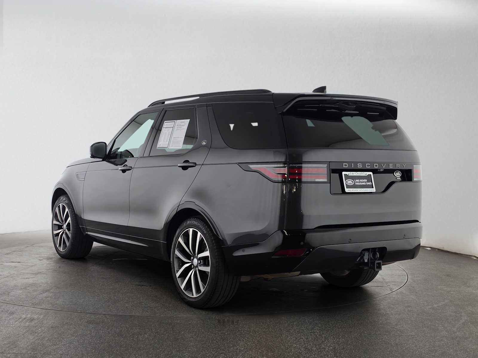Used 2023 Land Rover Discovery S R-Dynamic AWD/4WD image 3