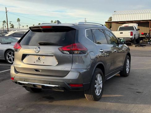 Used 2019 Nissan Rogue SV AWD/4WD image 9