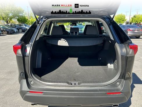 Used 2025 Toyota RAV4 XLE image 18