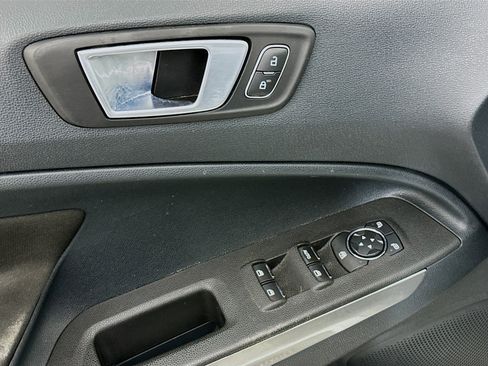Used 2018 Ford EcoSport SE image 15