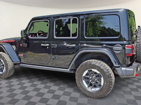 Used 2022 Jeep Wrangler Unlimited Rubicon w/ LED Lighting Group AWD/4WD image 6