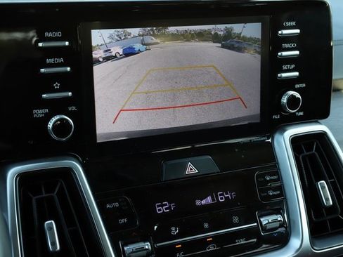 Used 2021 Kia Sorento EX w/ Panoramic Sunroof Package image 12