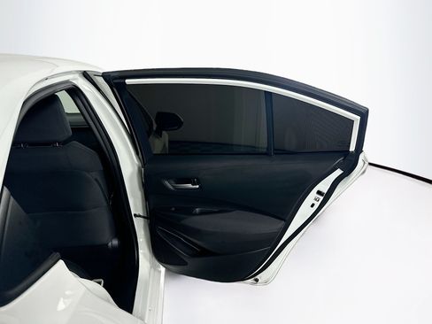 Used 2020 Toyota Corolla LE FWD image 27