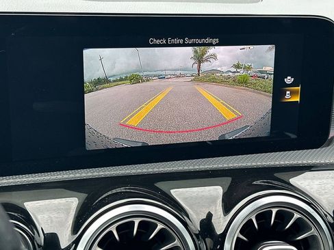 Used 2021 Mercedes-Benz CLA 250 image 17