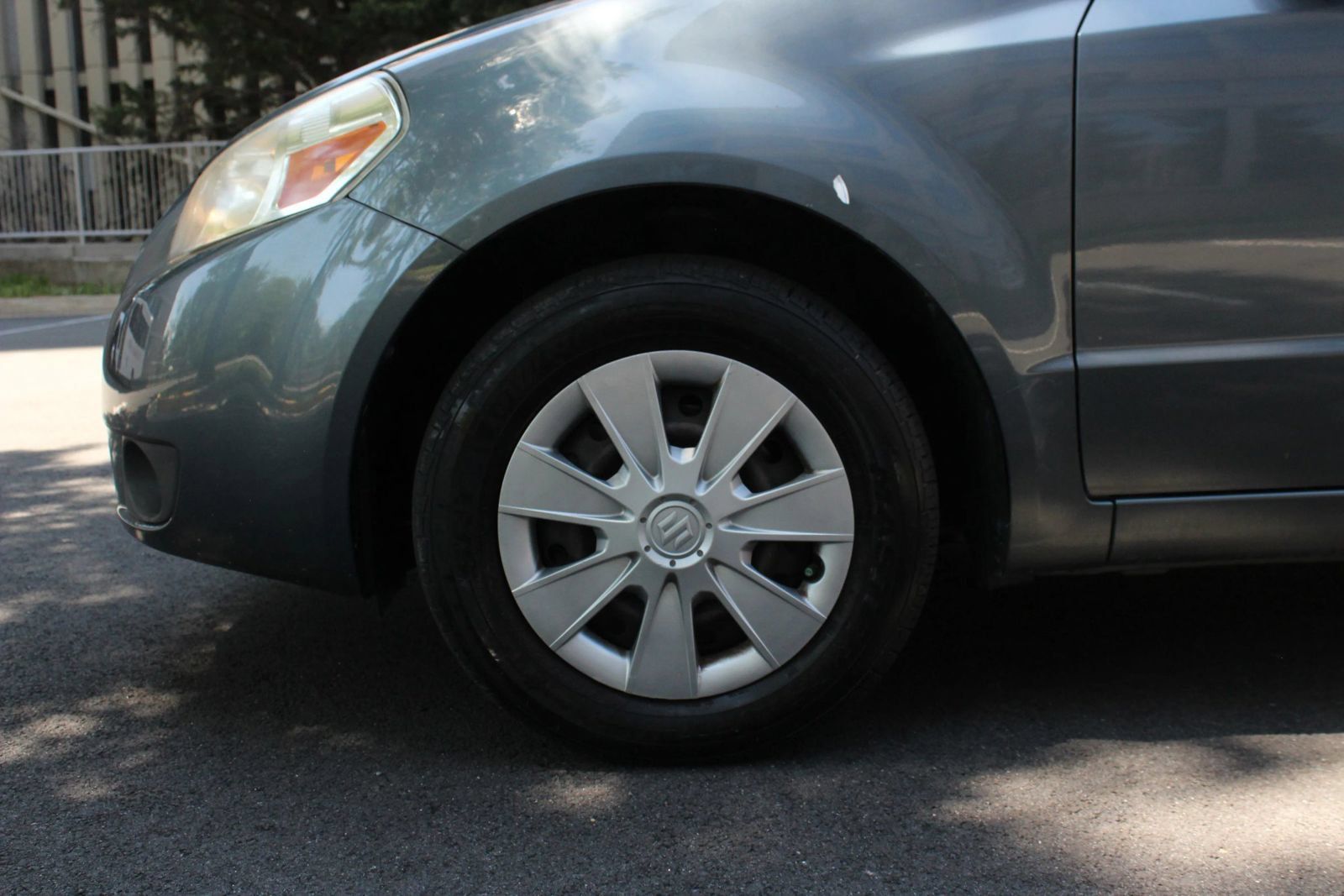 Used 2009 Suzuki SX4 Sedan FWD image 11