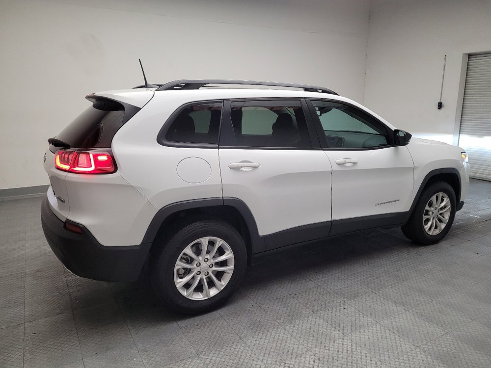 Used 2022 Jeep Cherokee Latitude Lux w/ Sun & Sound Group AWD/4WD image 10