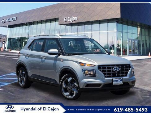 New 2025 Hyundai Venue SEL image 1