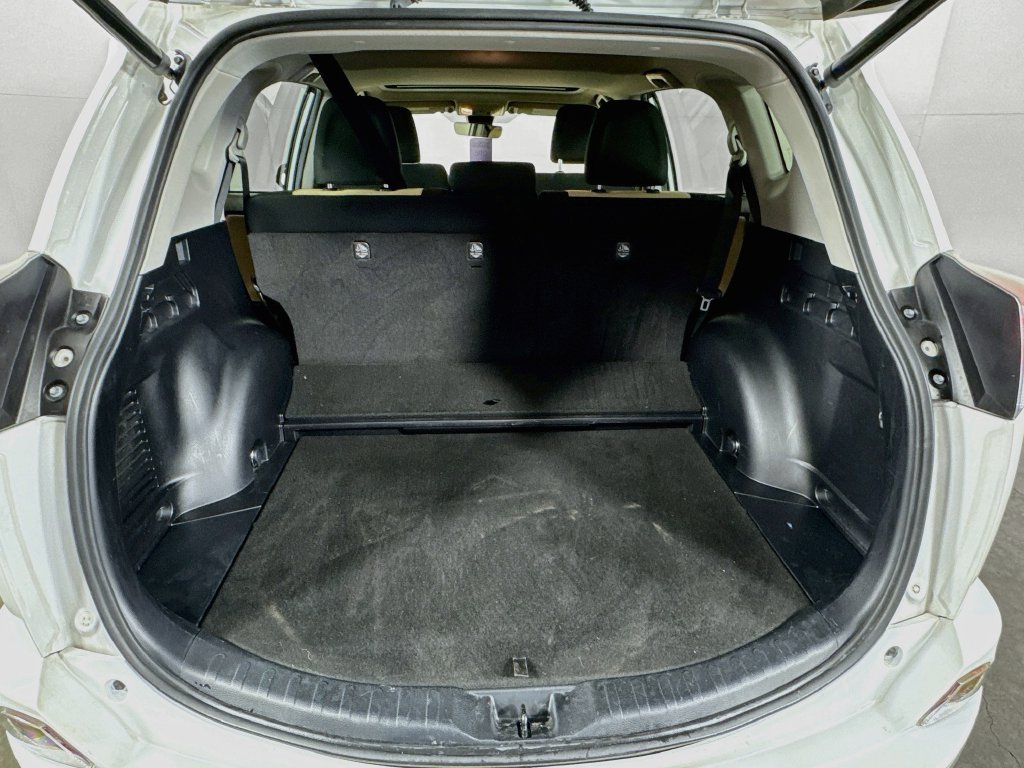 Used 2018 Toyota RAV4 XLE w/ Convenience Package AWD/4WD image 30
