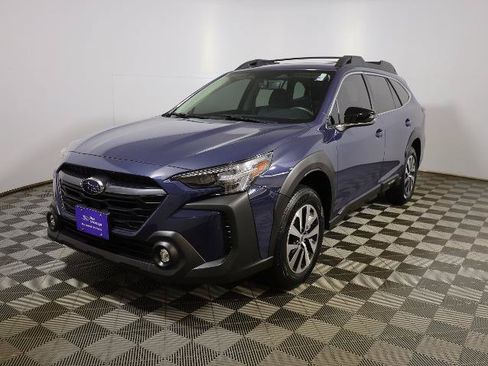 Used 2025 Subaru Outback Premium w/ Popular Package #1A AWD/4WD image 3